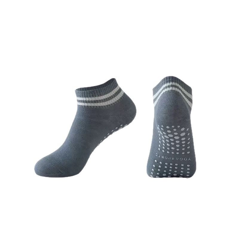 Non-Slip Floor Socks for Seniors – Safe, Comfortable Indoor Grip Socks